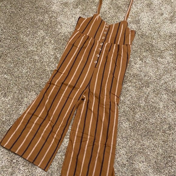 NEW Forever 21 Jumpsuit - Picture 5 of 7